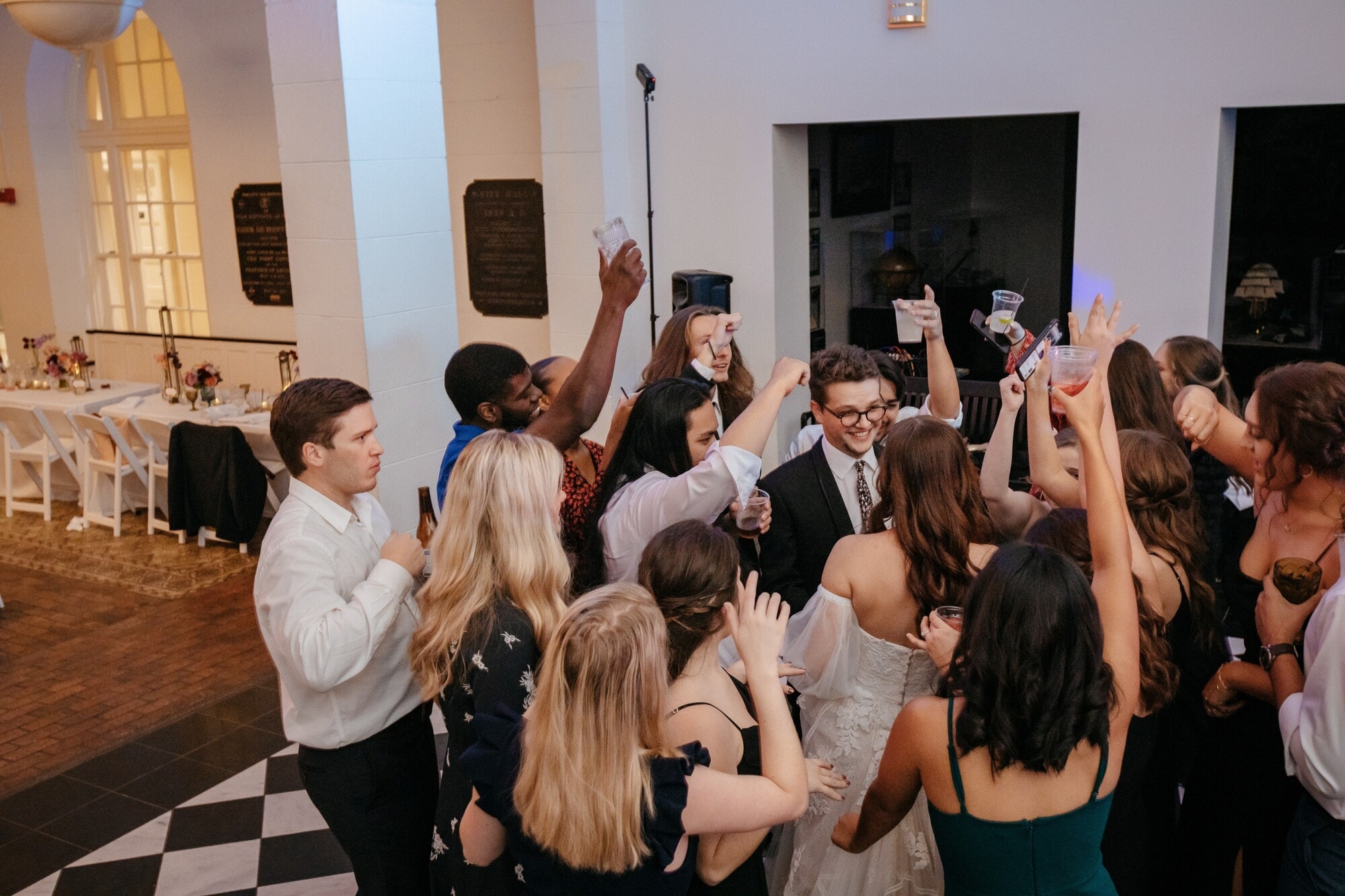 Wedding party | The Color of Love