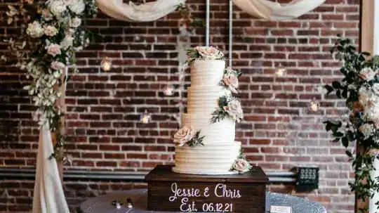 Wedding cake | The Color of Love