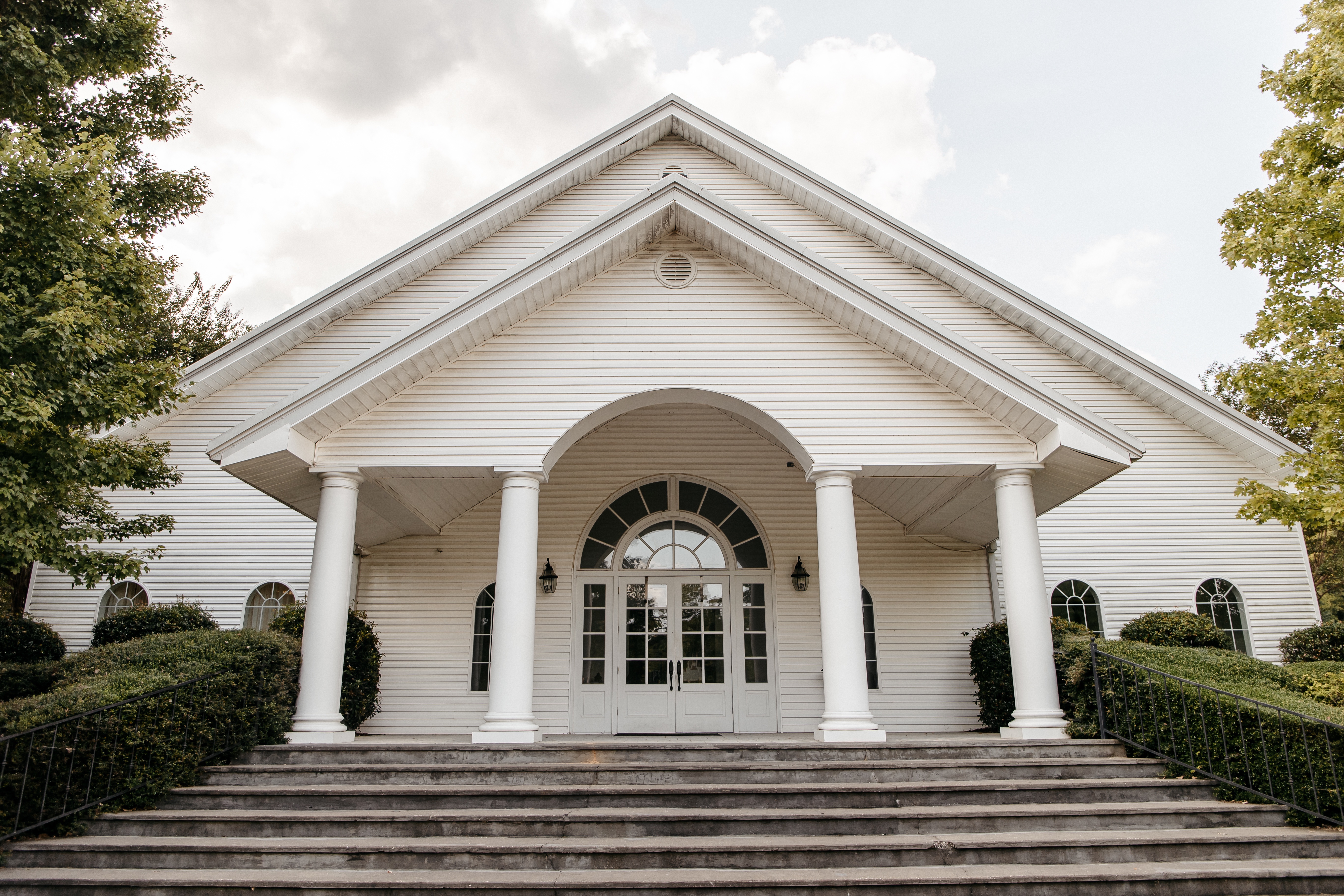 A little white chapel houses a micro wedding in georgia